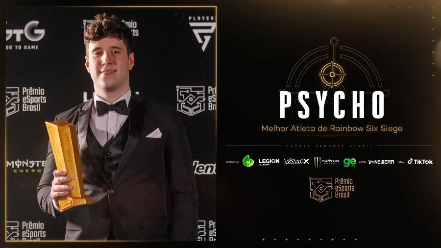 Psycho, vencedor como Atleta do Ano no Prêmio eSports Brasil - Divulgação/Prêmio eSports Brasil