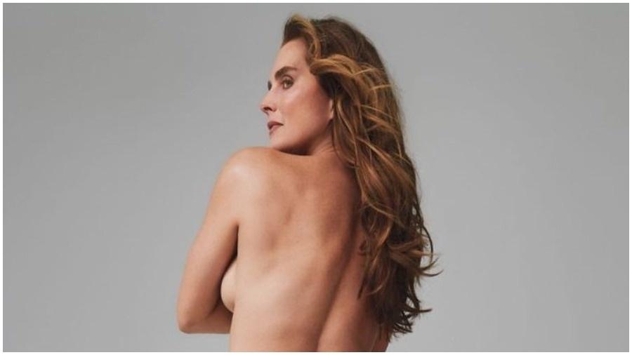 Brooke Shields posou de topless em campanha - Reprodução: Instagram