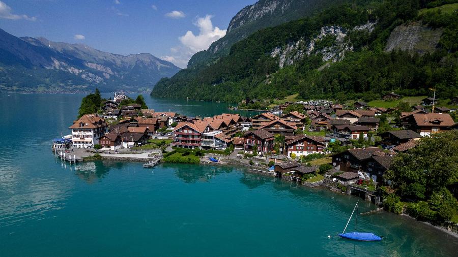 Iseltwald, nos Alpes Suíços - Fabrice COFFRINI / AFP