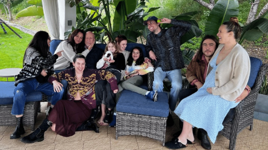 Recentemente, Bruce Willis celebrou Dia de Ação de Graças em família  - Instagram