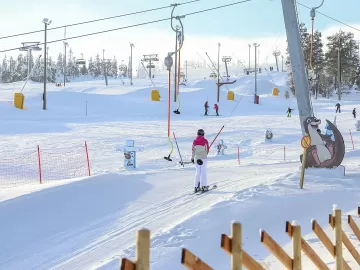 Crise do clima desespera resorts de esqui, que guardam neve durante verão 