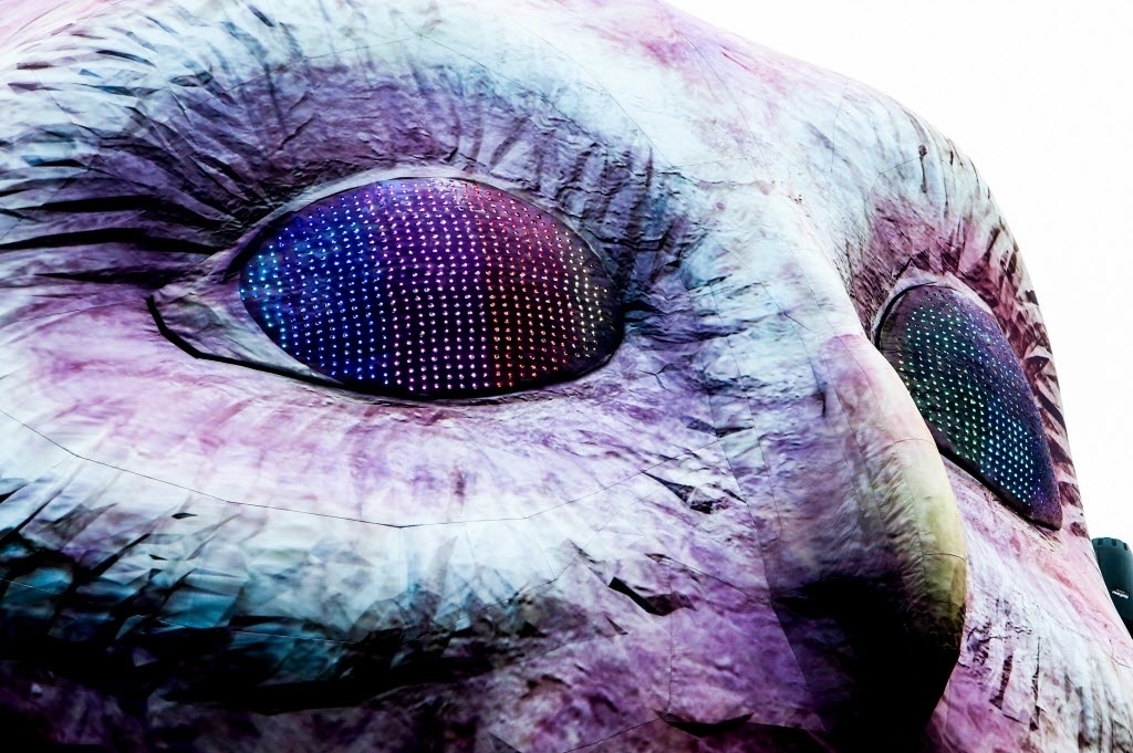 3.dez.2015 - Estrutura do festival de música eletrônica EDC é montada no autódromo de Interlagos - Ricardo Matsukawa/UOL