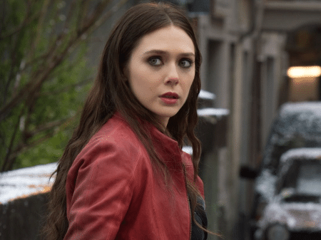 A atriz Elizabeth Olsen como a Feiticeira Escarlate - Reprodução