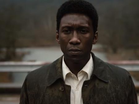 Mahershala Ali em cena da terceira temporada de "True Detective" - Reprodução