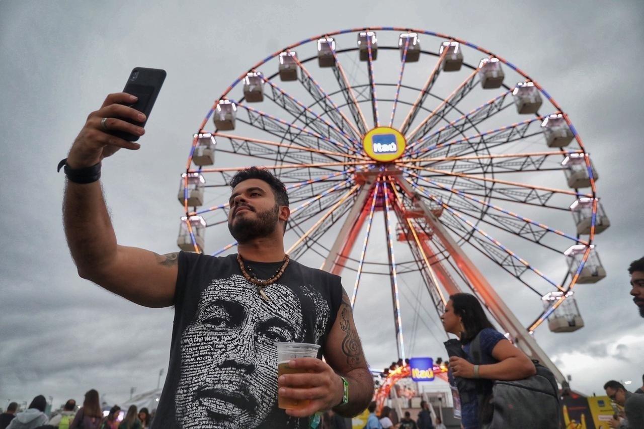 As selfies dominam o RiR - LUCIOLA VILELLA/UOL