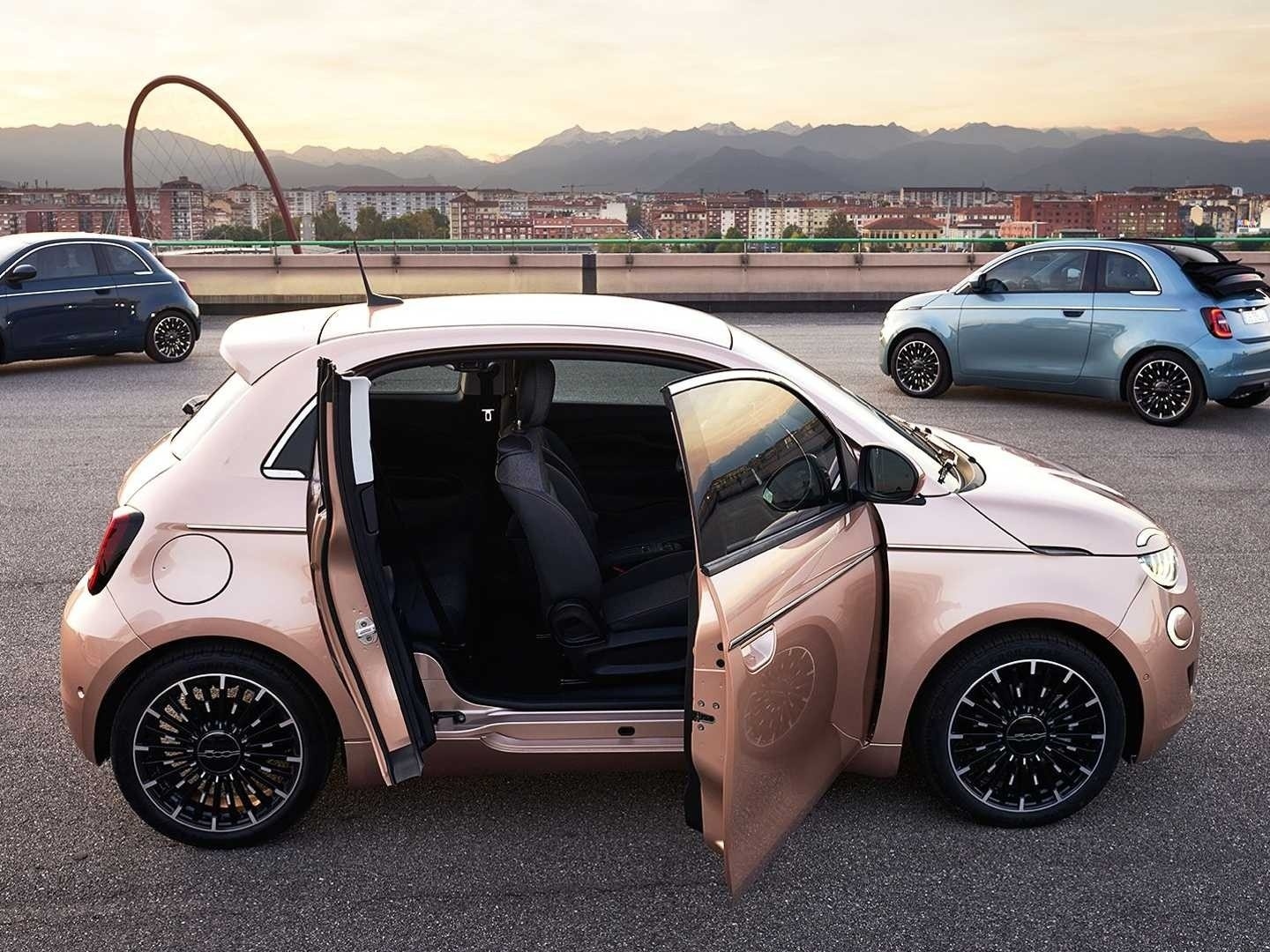 Agora elétrico, Fiat 500 se inspira na Strada brasileira e ganha 3