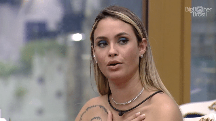 BBB 21: Sarah no quarto do líder - Reprodução/Globoplay - Reprodução/Globoplay