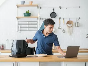 Seu pai curte bancar o chef de cozinha? Confira presentes a partir de R$ 21