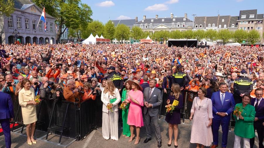 A celebração do Dia Do Rei pós-covid em Maastricht nesta quarta (27) - Reprodução/Twitter