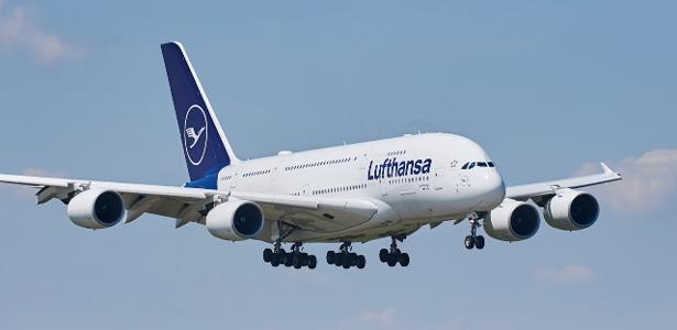 Companhia aérea anuncia que usará IA para cortar 4.000 empregos até 2030