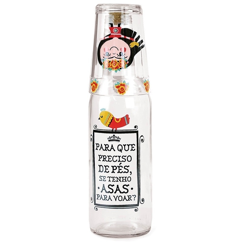 A moringa de vidro Frida Carpe Diem tem capacidade para 770 ml e acompanha um copo de 300 ml. O item está à venda por R$ 79,90 no Walmart (www.walmart.com.br) - Divulgação