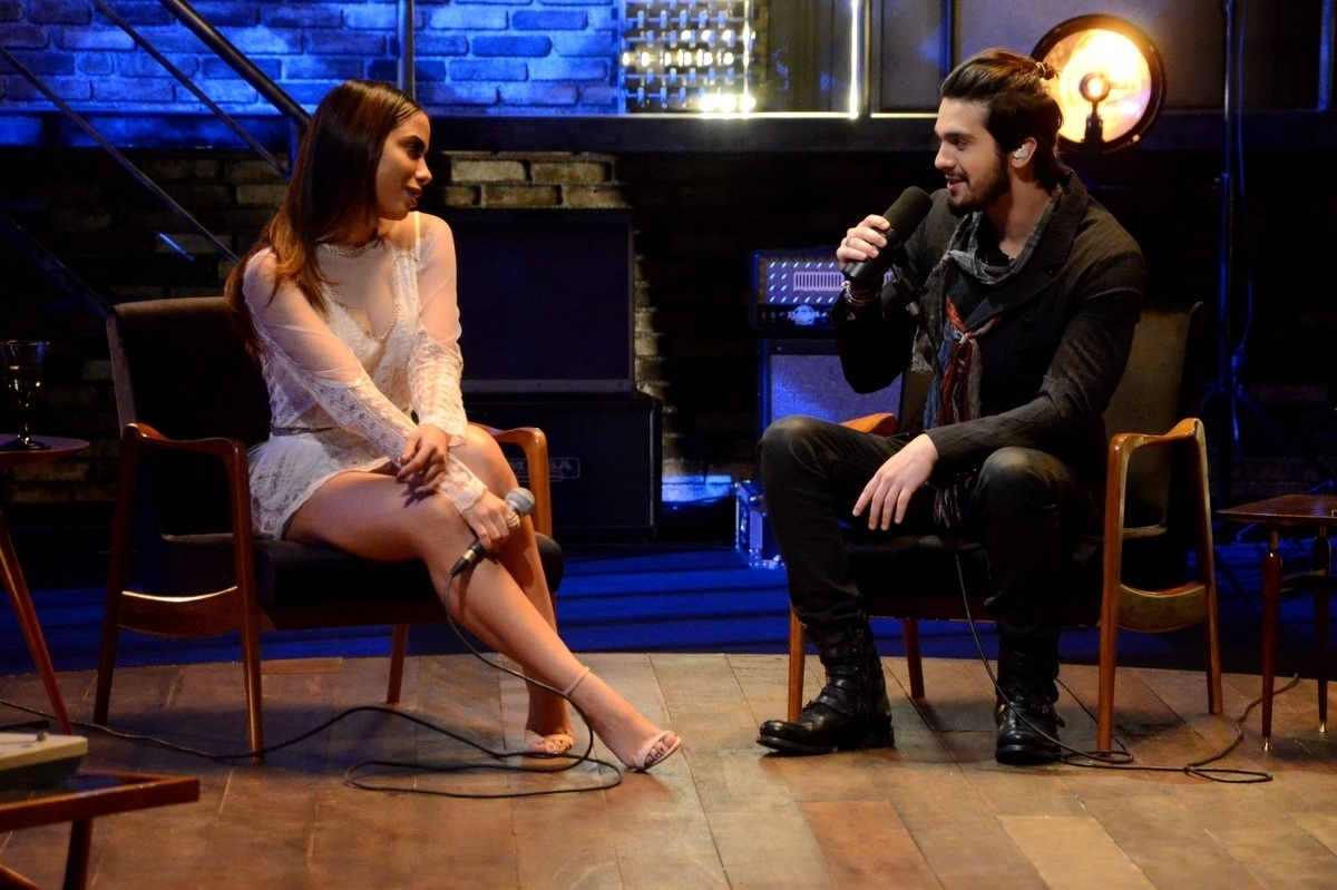 15.ago.2016 - Luan Santana grava DVD de duetos "1977" no Polo cinematográfico de Paulínia, em São Paulo. Álbum, que vai homenagear as mulheres, terá participação de Anitta, Ivete Sangalo, Sandy, Marília Mendonça, entre outras. - Manuela Scarpa/Brazil News