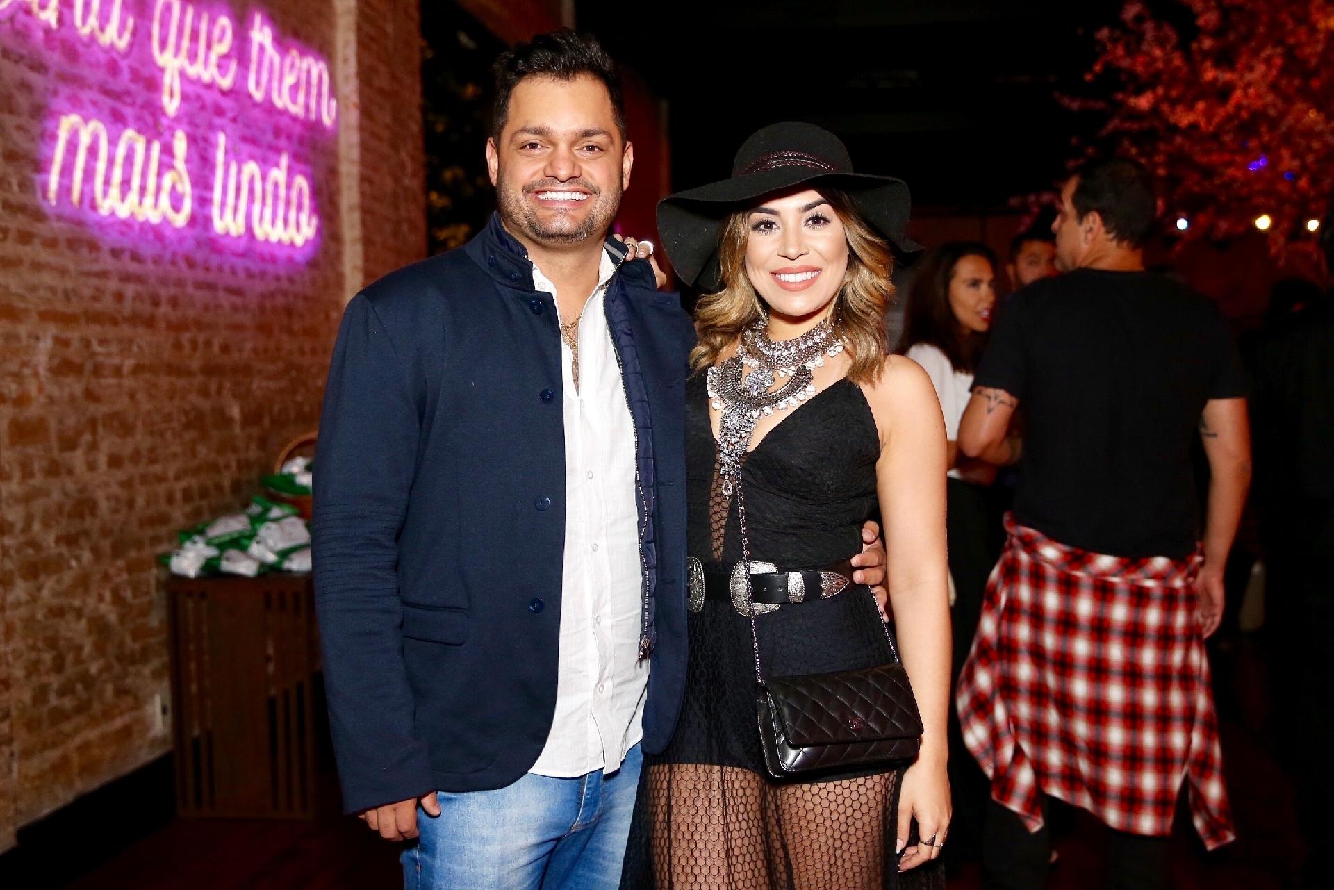 Naiara Azevedo faz rara aparição em público com o marido, Rafael Cabral - Manuela Scarpa/Brazil News