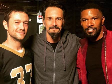 Rodrigo Santoro posa com Joseph Gordon-Levitt e Jamie Foxx em filme para a Netflix - Reprodução/Instagram/rodrigosantoro