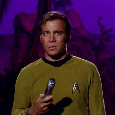 Capitão Kirk (William Shatner) na série clássica "Star Trek" - Reprodução