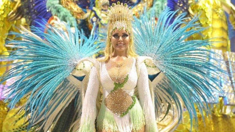 Ana Beatriz Godoi, madrinha da Unidos de Vila Maria, em 2018 - Reprodução/Instagram/anabeatrizgodoi