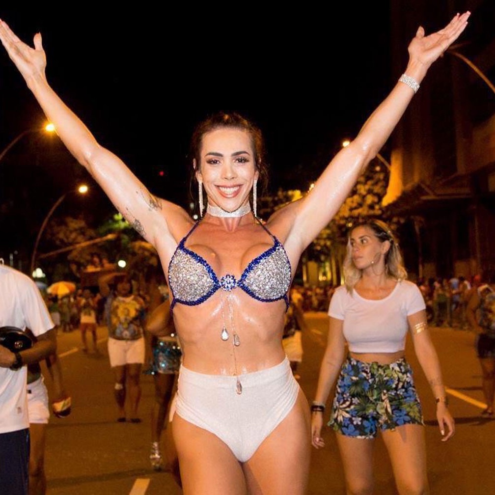 Musa trans da Sossego revela que come 30 ovos por dia para manter a forma -  Rio de Janeiro - Carnaval 2019 - CarnaUOL