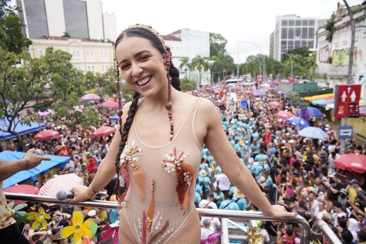 Roberta Sá agita foliões na Lapa, no centro do Rio de Janeiro - Ricardo Borges/UOL