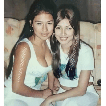 Irmãs compartilharam registro antigo da dupla e fizeram reflexão sobre "sonho" de serem cantoras  - Reprodução/Instagram/@simoneesimaria
