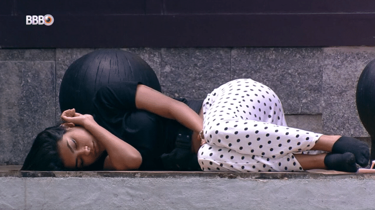 BBB 21: Pocah dorme afastada dos outros brothers - Reprodução/Globoplay - Reprodução/Globoplay