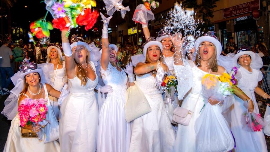 Carnaval 2022 nas ruas de Santa Cruz de Tenerife, nas Ilhas Canárias - Reprodução/Twitter