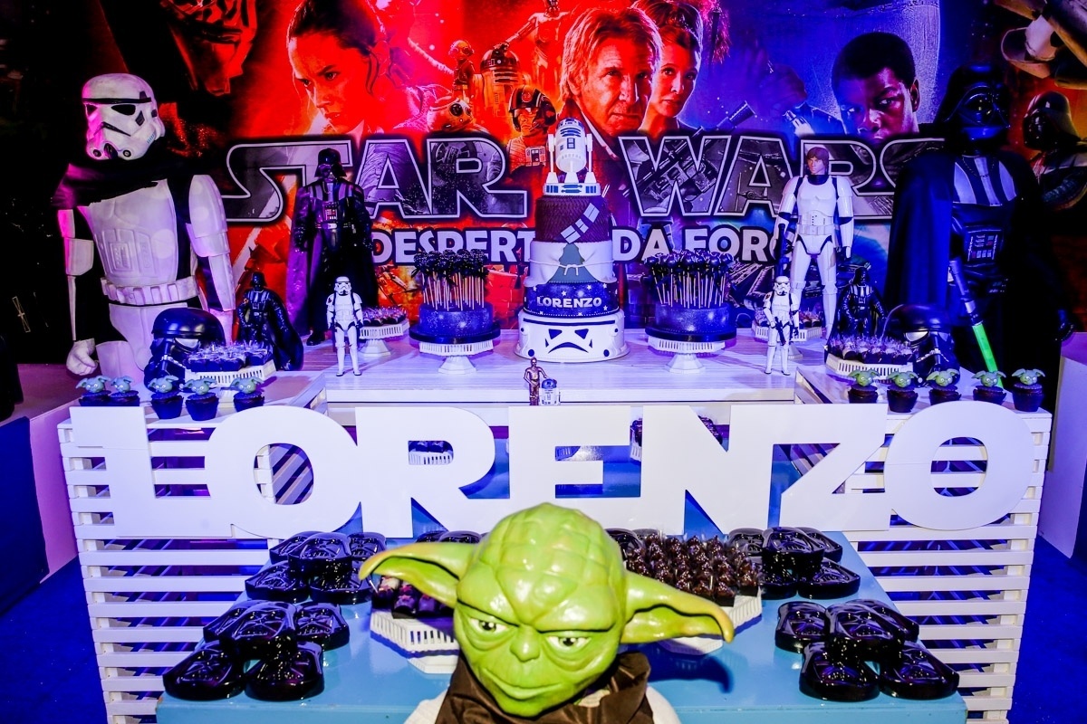 17.mar.2016 - O tema da festa dos cinco anos de Lorenzo é "Star Wars". O filho de Luciana Gimenez comemora cinco anos em um buffet, em São Paulo - Manuela Scarpa/Brazil News