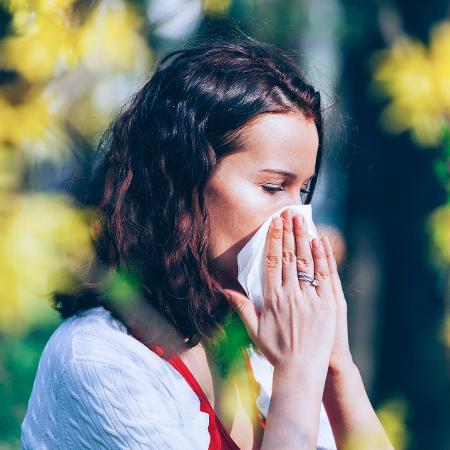 O ar frio e seco irrita as mucosas e prejudica o funcionamento de todo o aparelho respiratório, deixando as pessoas mais susceptíveis a infecções - iStock