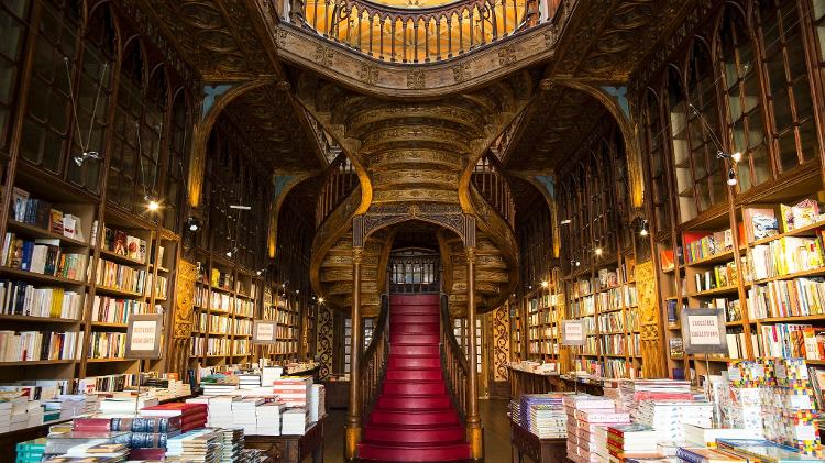 A escadaria que inspirou a escritora da saga Harry Potter - Associação de Turismo do Porto e Norte - Associação de Turismo do Porto e Norte