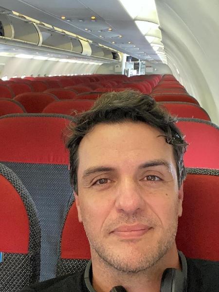 Rodrigo Lombardi: sozinho em voo - Reprodução/ Instagram