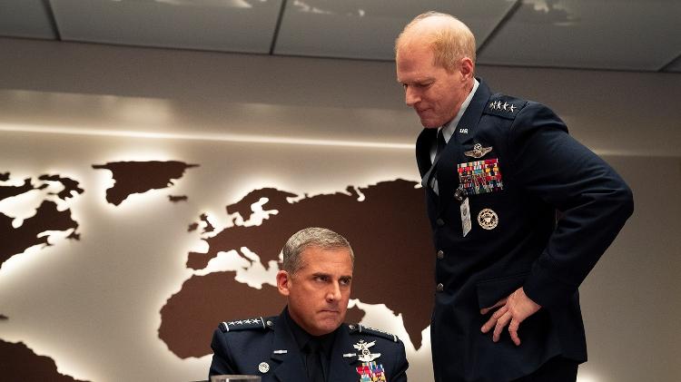 Steve Carell e Noah Emmerich em cena de 'Space Force' - Aaron Epstein/Netflix - Aaron Epstein/Netflix