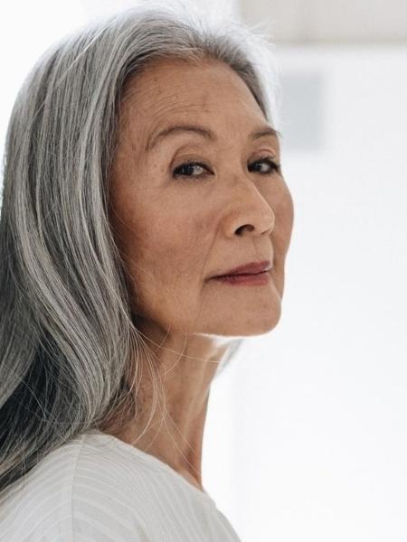 A modelo Setsuko Saito, 70, em campanha de moda - Divulgação/A.Niemeyer