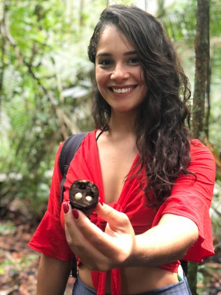 Thayná Mafra Almeida em trilha na região Norte - Arquivo pessoal - Arquivo pessoal