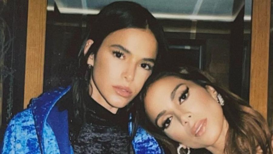 Bruna Marquezine e Anitta se encontram durante Semana de Moda de Paris  - Reprodução/Instagram