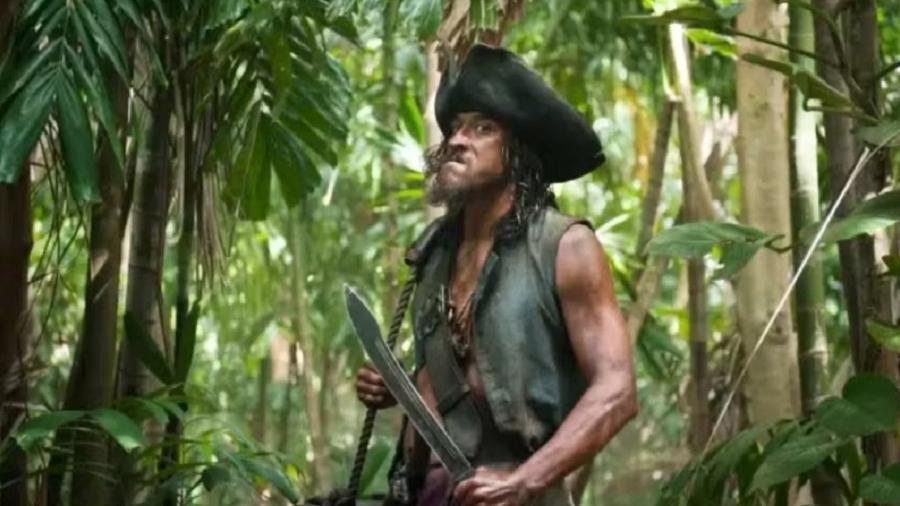 Amante de ondas grandes e perigosas, Tamayo Perry também era ator e esteve em filmes como 'Piratas do Caribe'