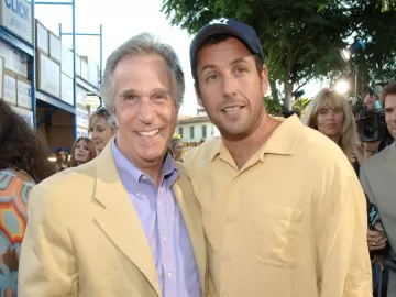 Ator diz que biscoito foi seu cachê para estrear em filmes de Adam Sandler