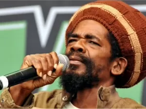 Cocoa Tea, ídolo do reggae, morre aos 65 anos após enfrentar doença