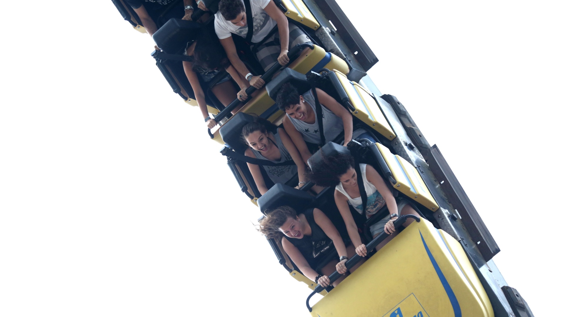 26.set.2015 - Fãs se divertem na montanha-russa no sexto dia do Rock in Rio 2015 - Marco Antonio Teixeira/UOL