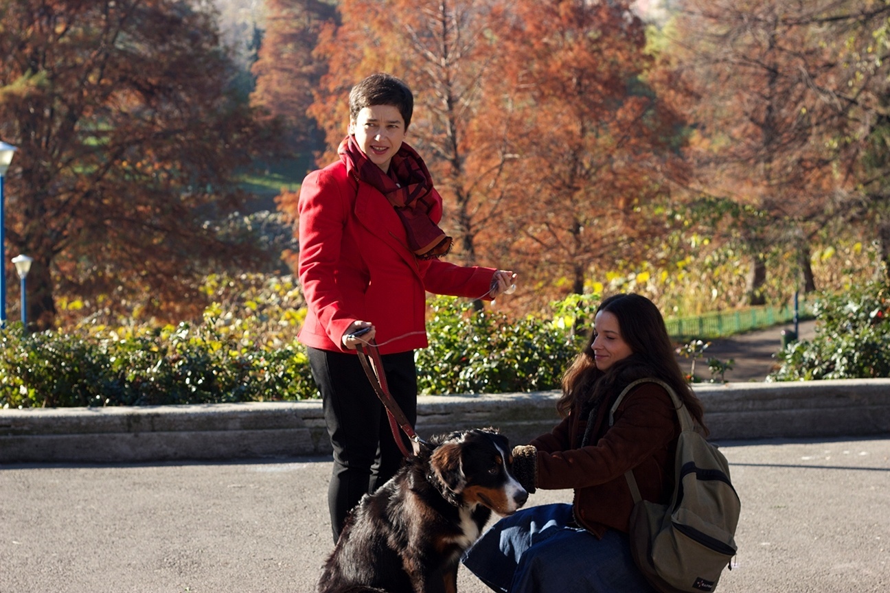 Cena do filme "Autorretrato de uma Filha Obediente" - Divulgação