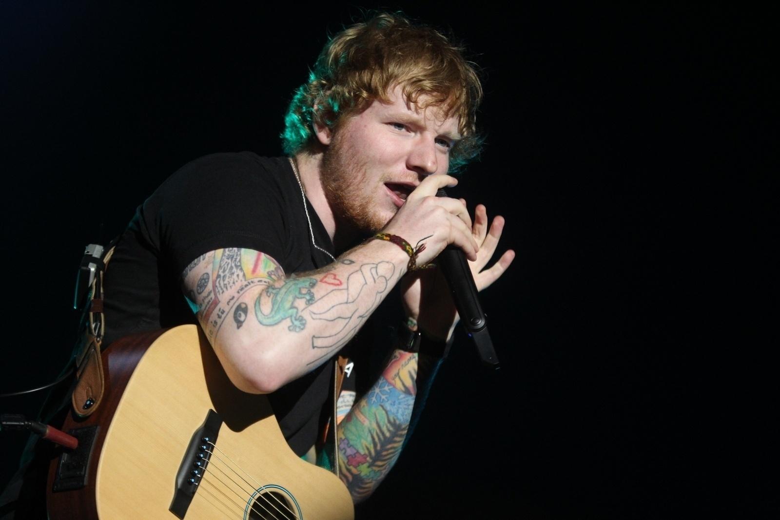 Ed Sheeran apresenta no Rio de Janeiro o show da turnê "Divide" na arena Jeunesse, no Recreio dos Bandeirantes - Marcelo Sá Barreto/Ag News