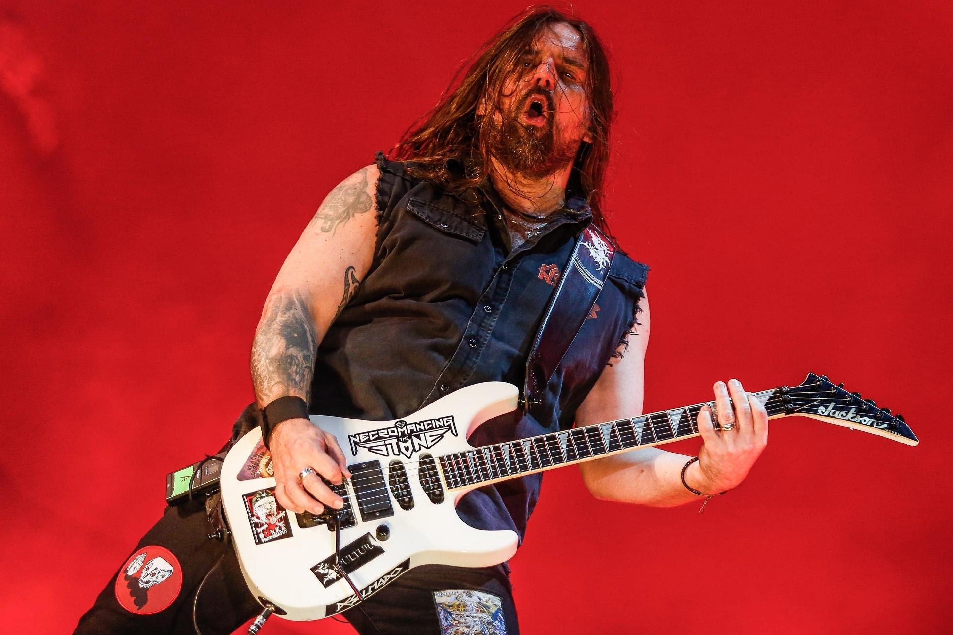 Andreas Kisser é sempre um show nas apresentações do Sepultura - Marco Antônio Teixeira/UOL