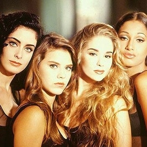 Carolina Dieckmann e o elenco de "Sex Appeal" em 1993 - Reprodução - Reprodução