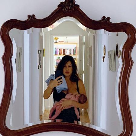 Giselle Itié amamenta seu filho, Pedro Luna - Reprodução/Instagram