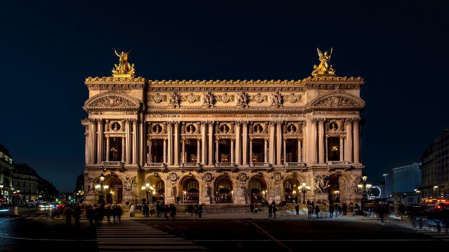 Opera Garniner foi um dos principais monumentos inaugurados por Napoleão III  - Divulgação/Airbnb