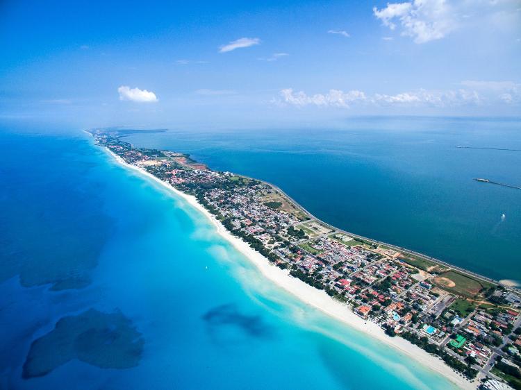 Vista aérea de Varadero, em Cuba - Stanislav Simonov/Getty Images/iStockphoto - Stanislav Simonov/Getty Images/iStockphoto