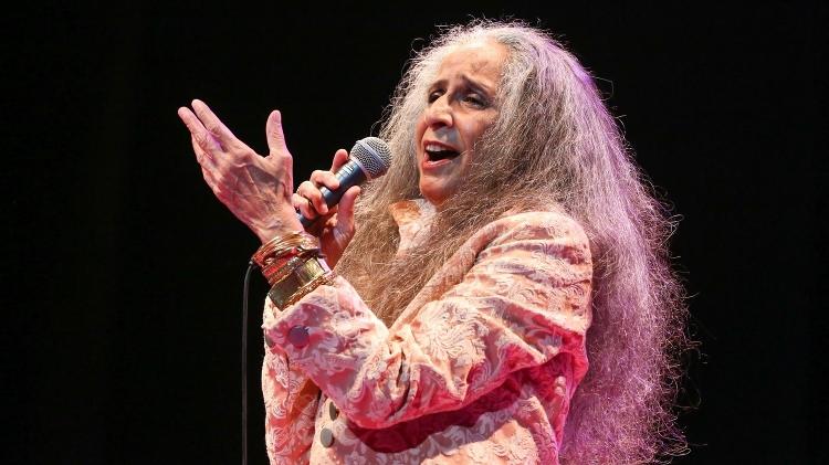 14.fev.2016 - Maria Bethânia foi homenageada pela Mangueira no tradicional Show de Verão, no Vivo Rio, no Rio de Janeiro - Roberto Filho/Brazil News - Roberto Filho/Brazil News