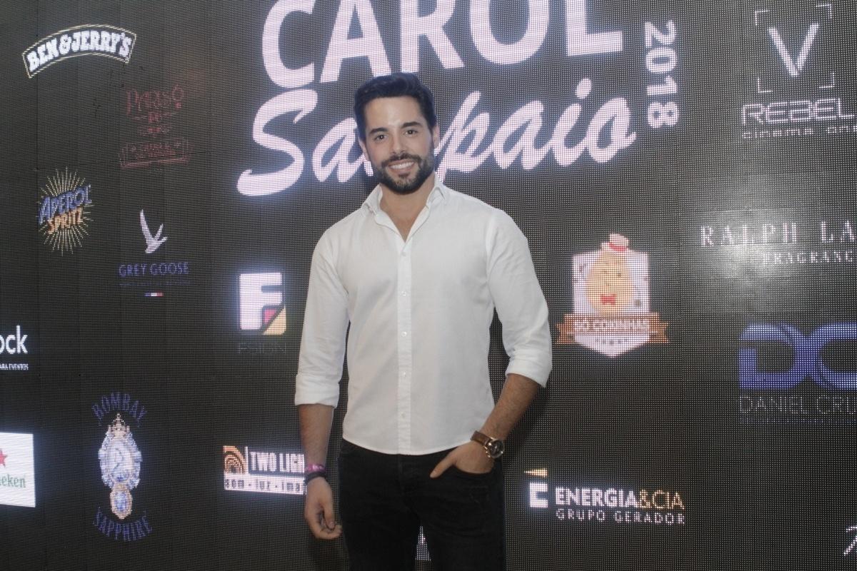 O português Pedro Carvalho prestigia o aniversário de Carol Sampaio no Rio - Divulgação/Reginaldo Costa Teixeira