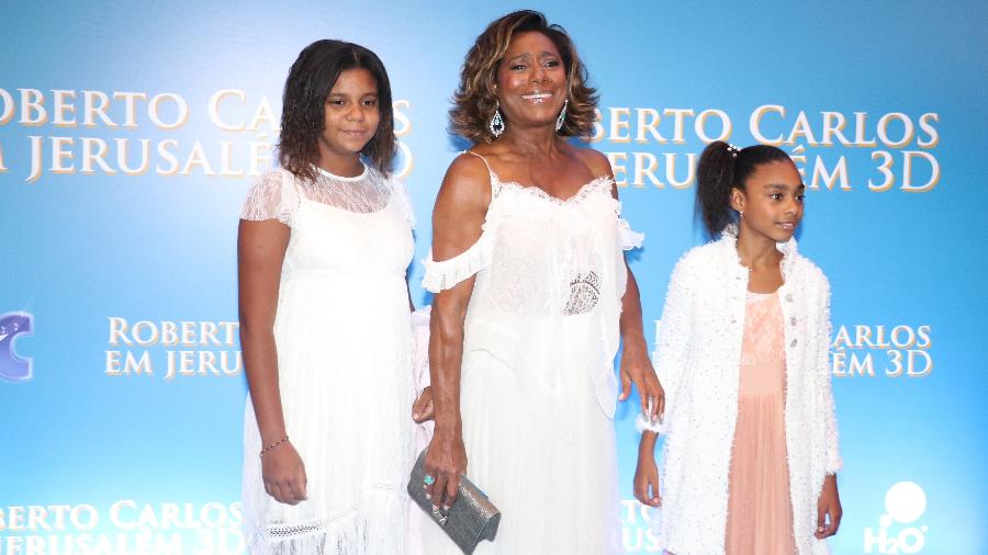 Gloria Maria posa ao lado de filhas em evento - Rogério Fidalgo/AgNews