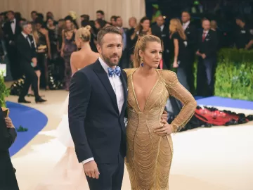 Blake Lively e marido se ausentam do Globo de Ouro em meio a processo