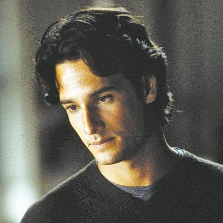 Rodrigo Santoro em cena de "Simplesmente Amor" (2003) - Divulgação - Divulgação