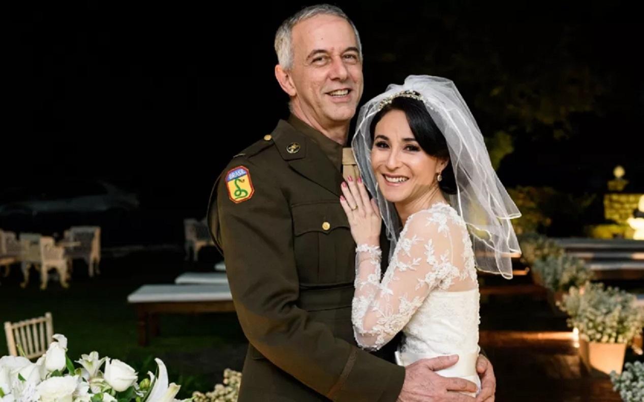 João Barone, baterista do "Paralamas",  se casa com Janete Watanabe em uma cerimônia realizada em Petrópolis (RJ) - Divulgação/Rogério von Krüger